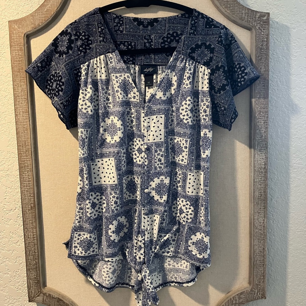 Navy and White Patterned Women's Top